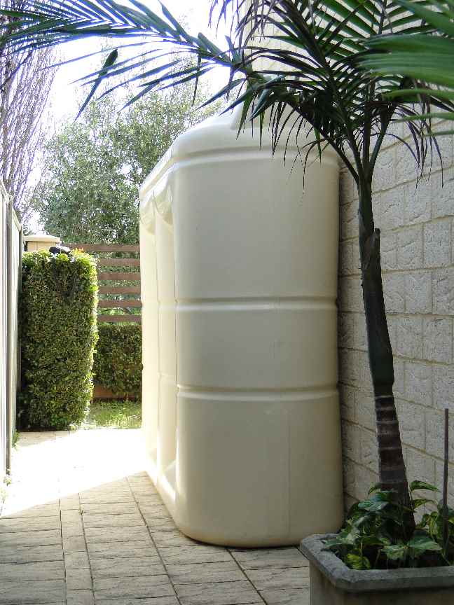 West Coast Poly 3000L rainwater tank